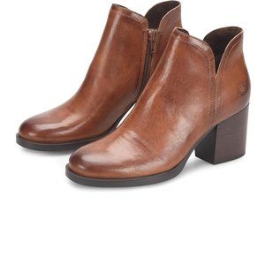 Born Olivia Boots, Brown, Size 10, New!